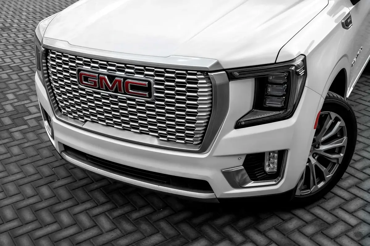 GMC Yukon 5.3 AT RWD (360 حصان) - 7