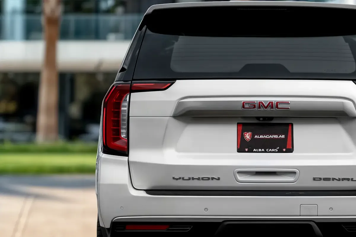 GMC Yukon 5.3 AT RWD (360 حصان) - 6