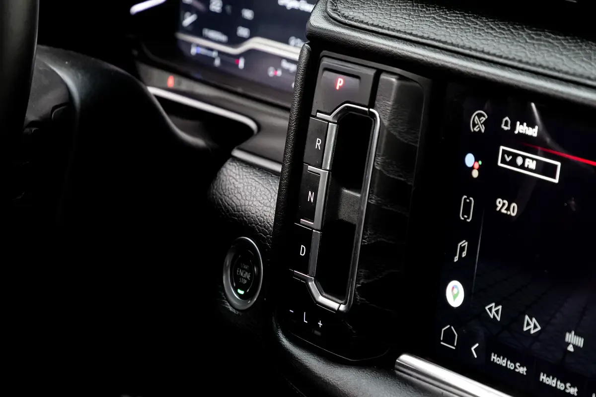 GMC Yukon 5.3 AT RWD (360 حصان) - 10