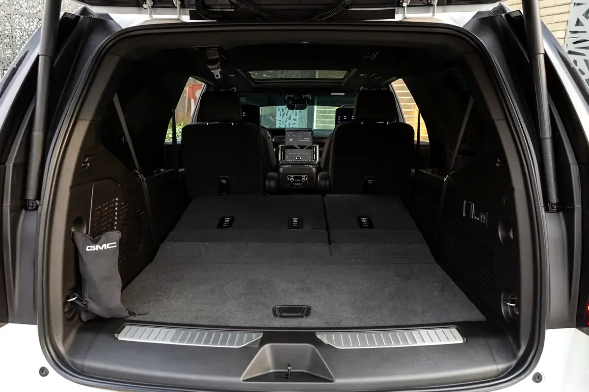GMC Yukon 6.2 AT (420 hp) - 9