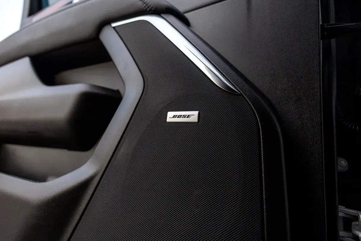GMC Yukon 6.2 AT (420 hp) - 12