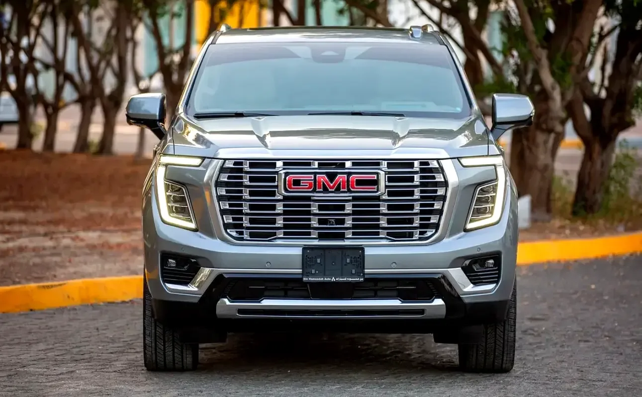 GMC Yukon 6.2 AT (420 hp)
