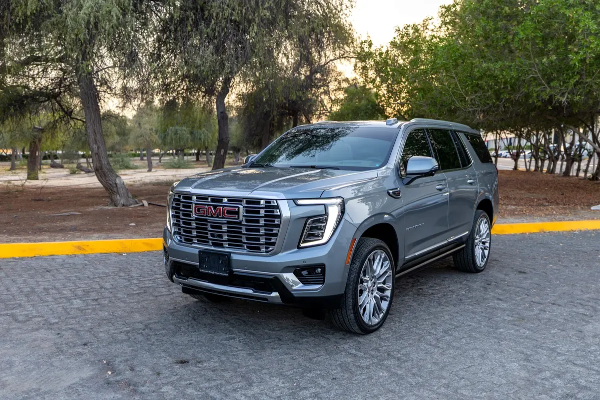 GMC Yukon 6.2 AT (420 hp)