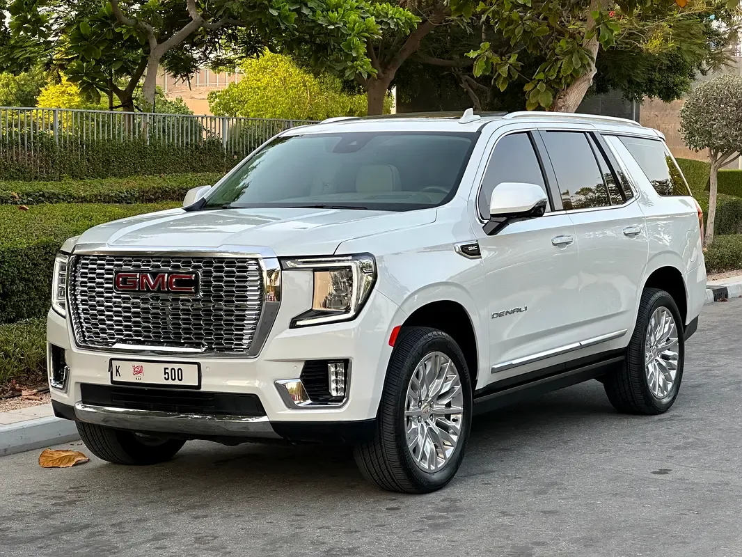 GMC Yukon 6.2 AT (420 hp)