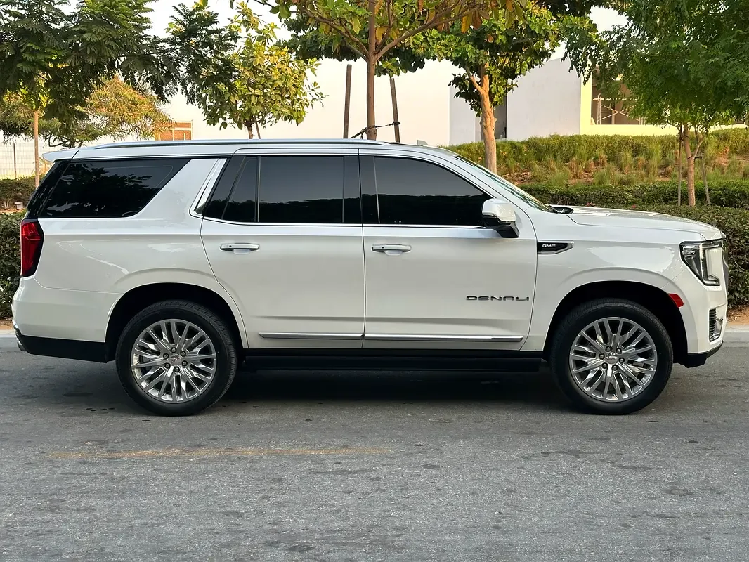 GMC Yukon 6.2 AT (420 حصان) - 3