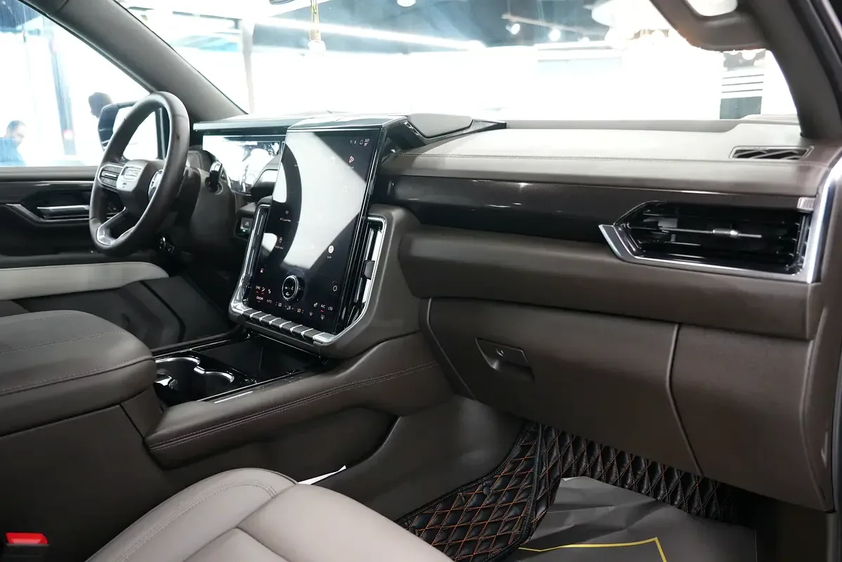 GMC Yukon 6.2 AT (420 حصان) - 11