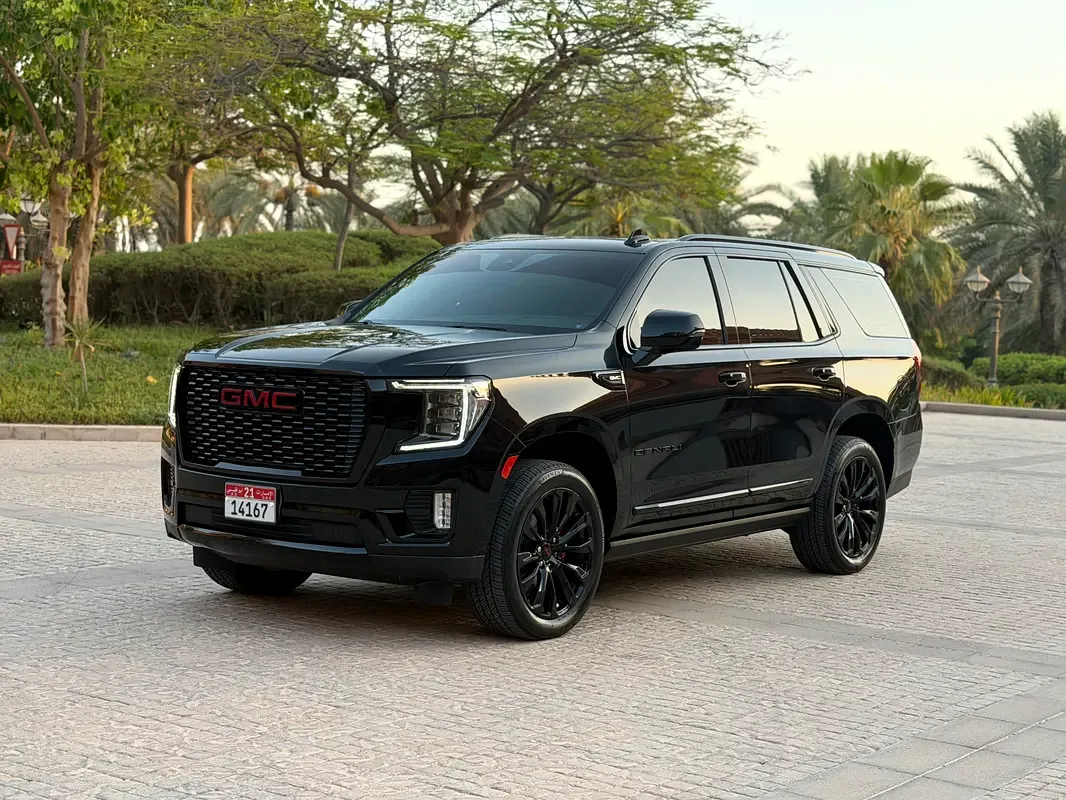 GMC Yukon 6.2 AT 4WD (420 hp)