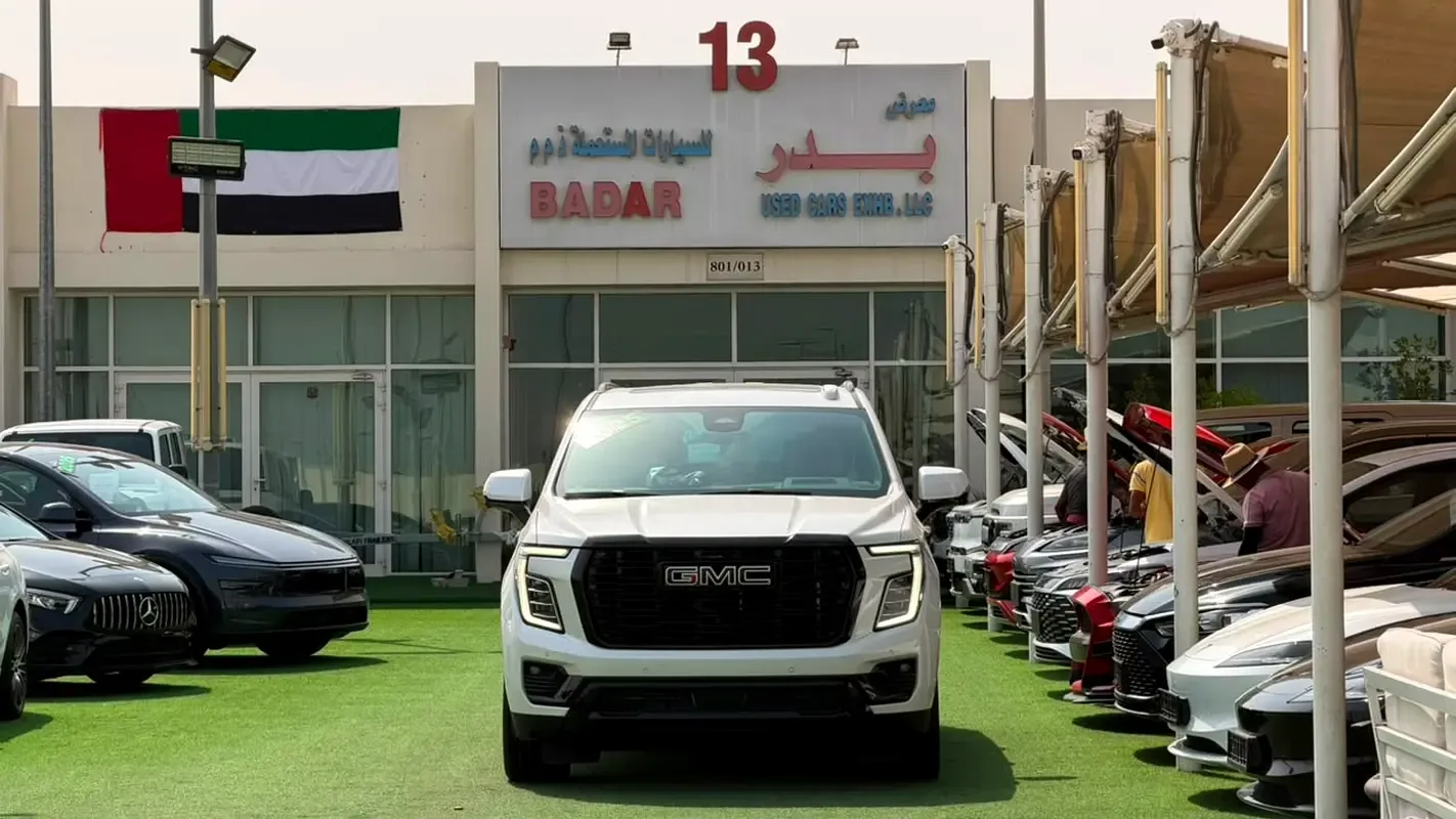GMC Yukon 6.2 AT 4WD (420 hp)