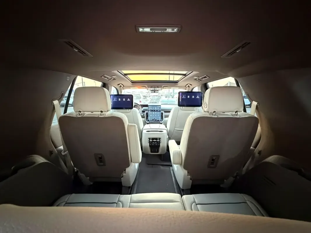 GMC Yukon 6.2 AT 4WD (420 حصان) - 16