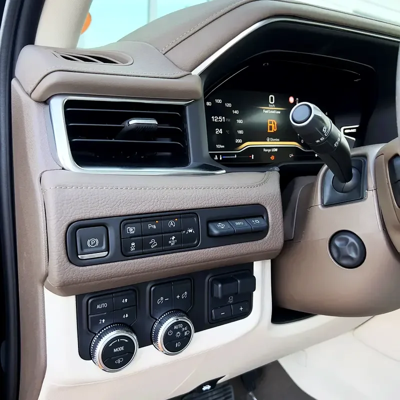 GMC Yukon 6.2 AT 4WD (420 hp) - 13