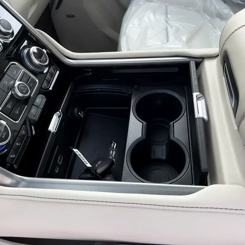 GMC Yukon 6.2 AT 4WD (420 hp) - 16