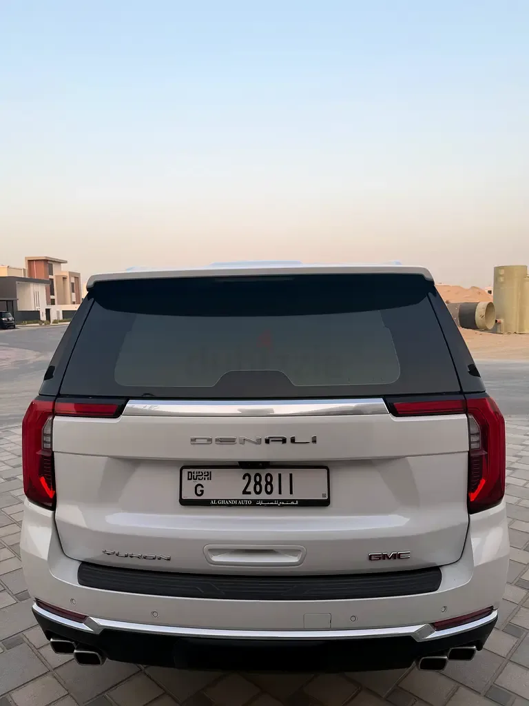 GMC Yukon 6.2 AT 4WD (420 حصان) - 5