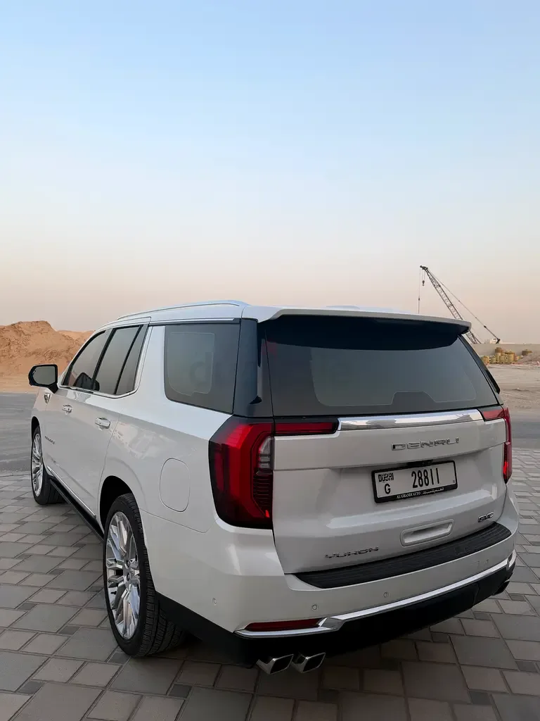 GMC Yukon 6.2 AT 4WD (420 حصان) - 6