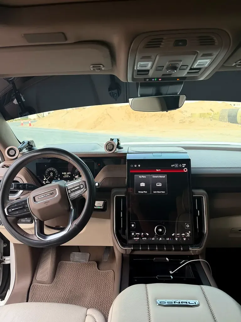 GMC Yukon 6.2 AT 4WD (420 حصان) - 9