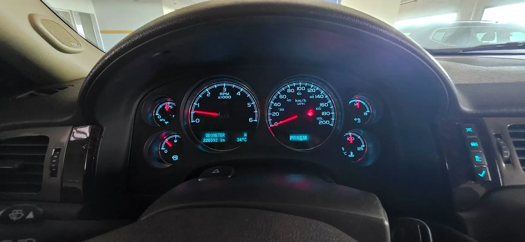 GMC Yukon 6.2 AT AWD (420 hp) - 7