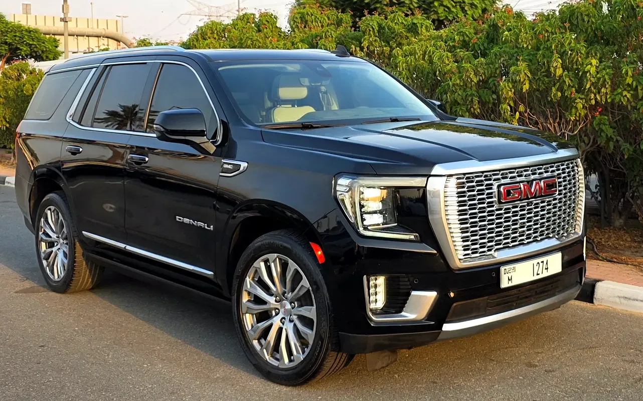 GMC Yukon 6.2 AT AWD (426 hp)