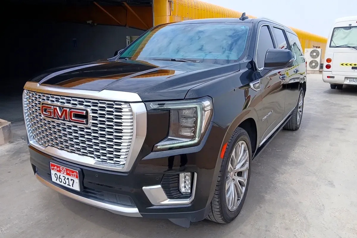 GMC Yukon 6.2 AT AWD (426 hp)