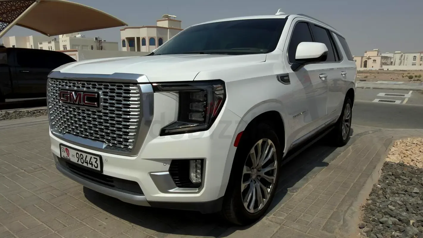 GMC Yukon 6.2 AT AWD (426 hp)