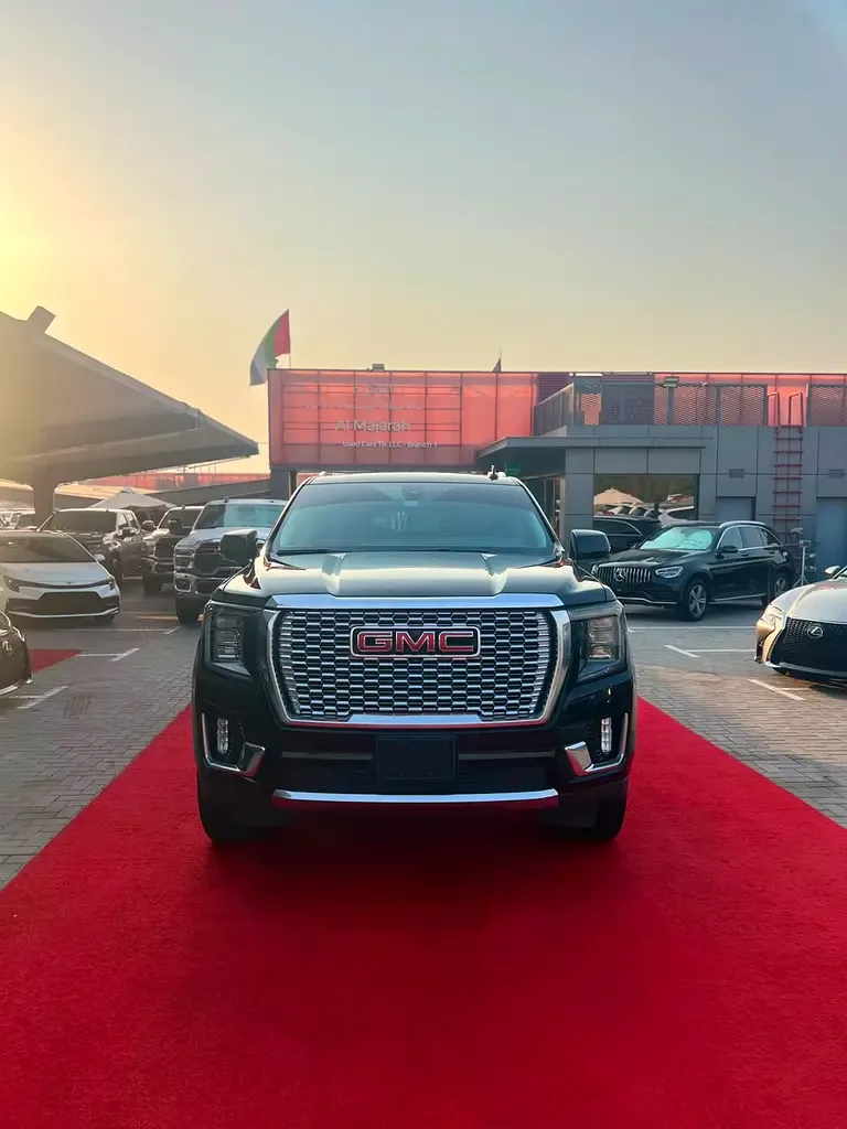 GMC Yukon 6.2 AT AWD (426 hp)