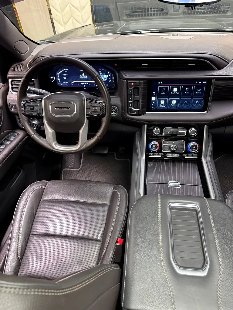 GMC Yukon 6.2 AT AWD (426 hp) - 11