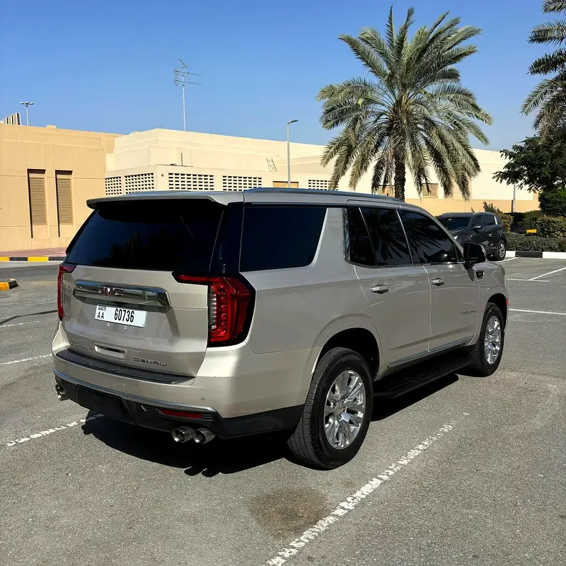 GMC Yukon 6.2 AT AWD (426 hp) - 6