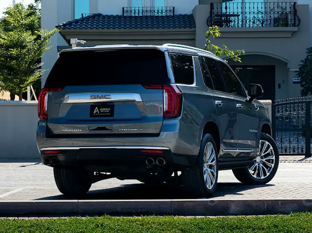 GMC Yukon 6.2 AT AWD (426 حصان) - 2