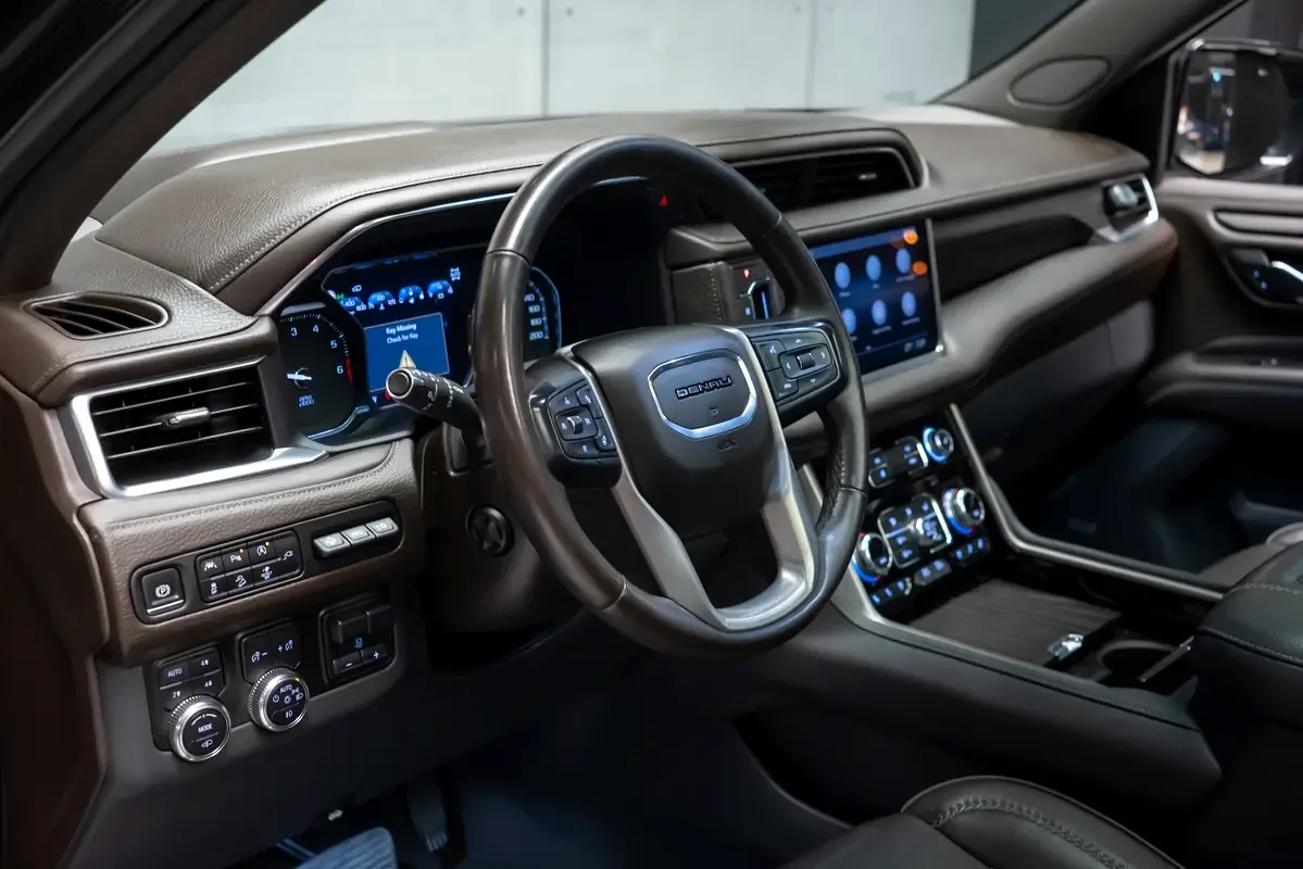 GMC Yukon 6.2 AT AWD (426 حصان) - 11