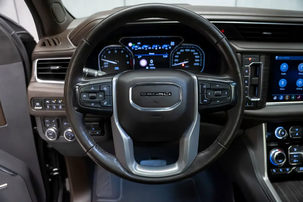 GMC Yukon 6.2 AT AWD (426 حصان) - 20
