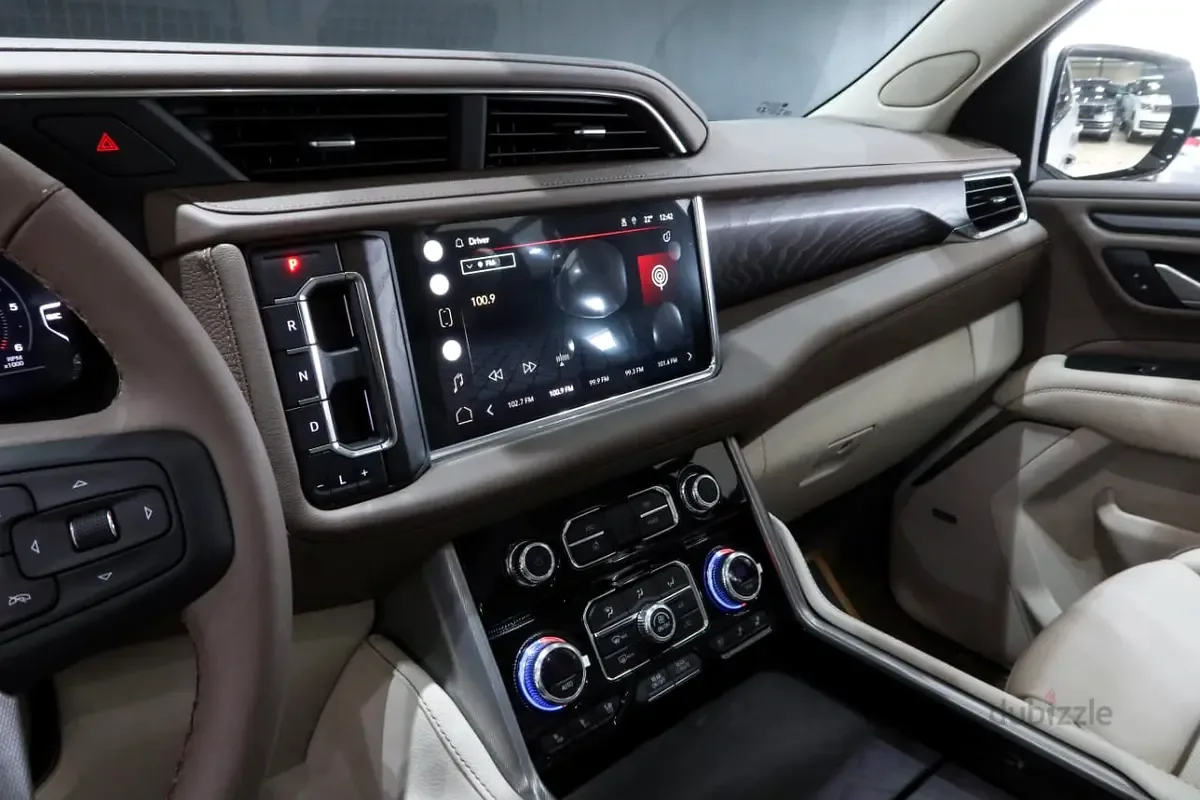 GMC Yukon 6.2 AT AWD (426 hp) - 10