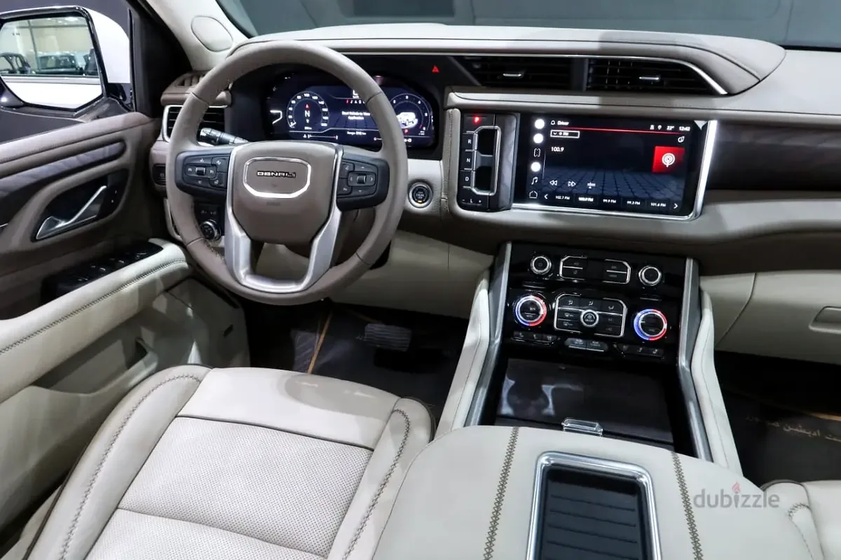 GMC Yukon 6.2 AT AWD (426 hp) - 11