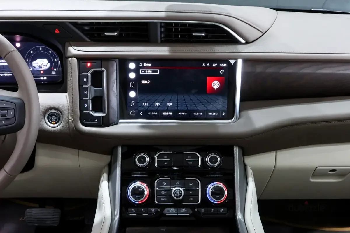 GMC Yukon 6.2 AT AWD (426 hp) - 14
