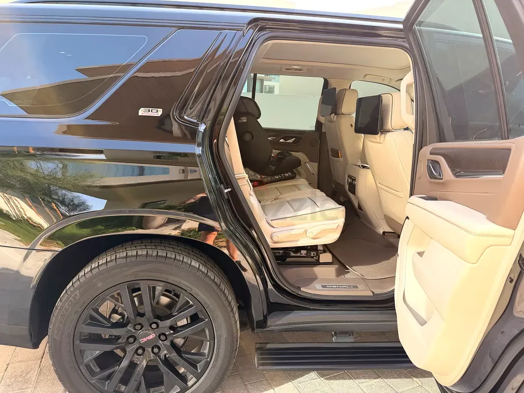 GMC Yukon 6.2 AT AWD (426 حصان) - 7