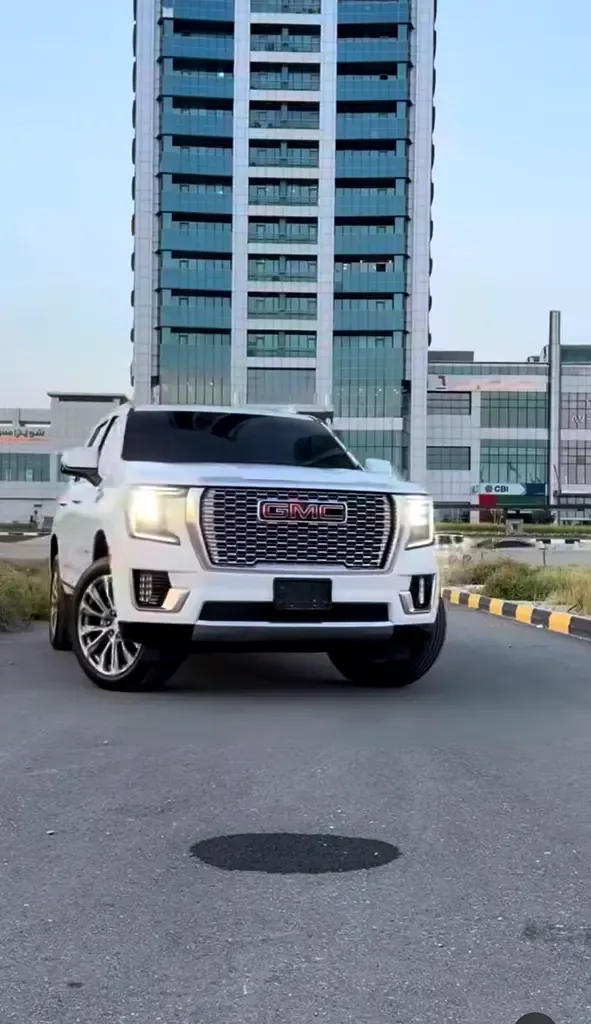 GMC Yukon 6.2 AT AWD (426 hp)