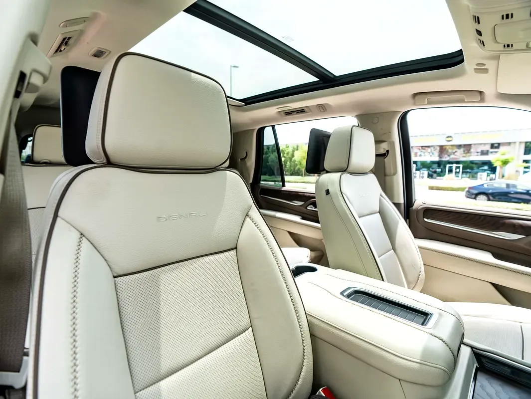 GMC Yukon 6.2 AT AWD (426 حصان) - 10