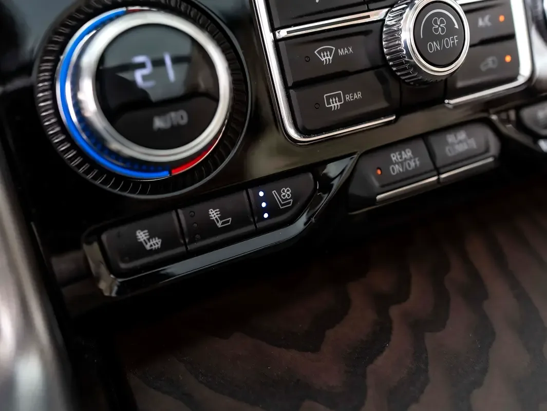 GMC Yukon 6.2 AT AWD (426 حصان) - 15