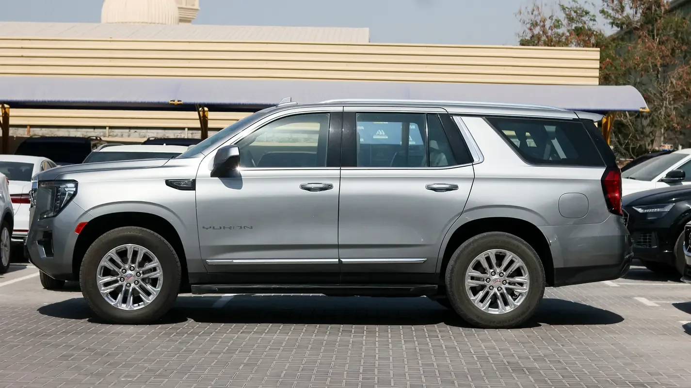 GMC Yukon 6.2 AT AWD (426 hp) - 4