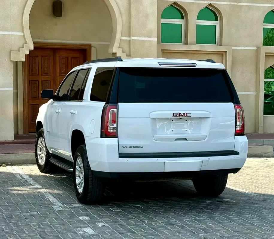 GMC Yukon 6.2 AT RWD (420 حصان) - 4