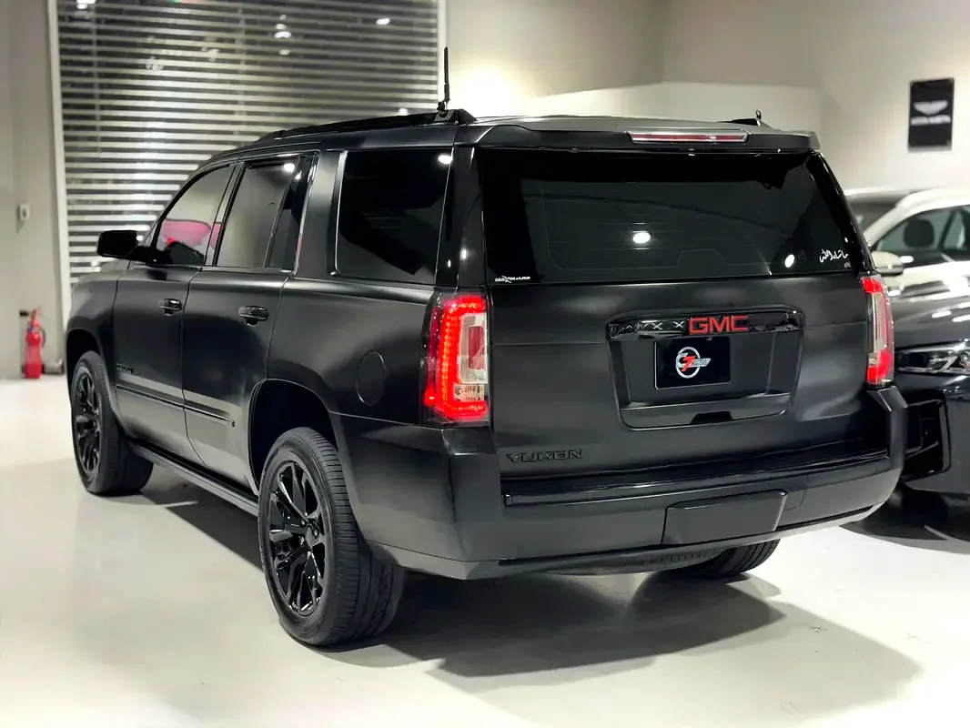 GMC Yukon 6.2 AT RWD (420 حصان) - 6