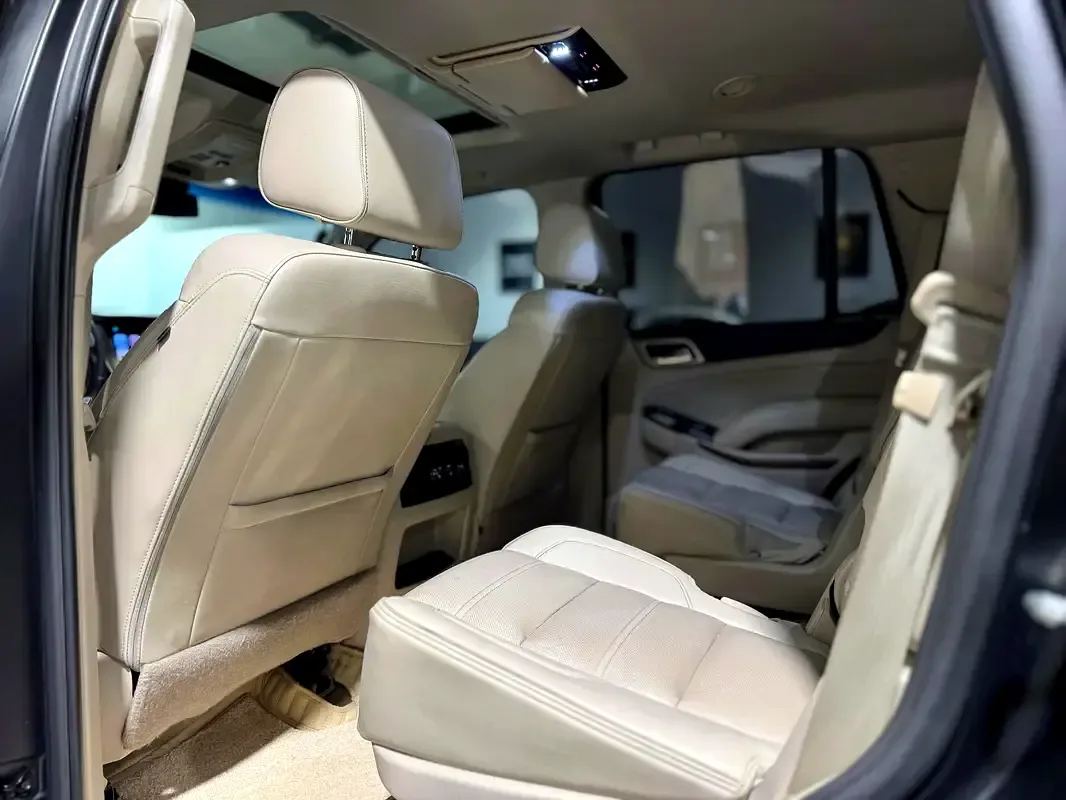 GMC Yukon 6.2 AT RWD (420 حصان) - 15