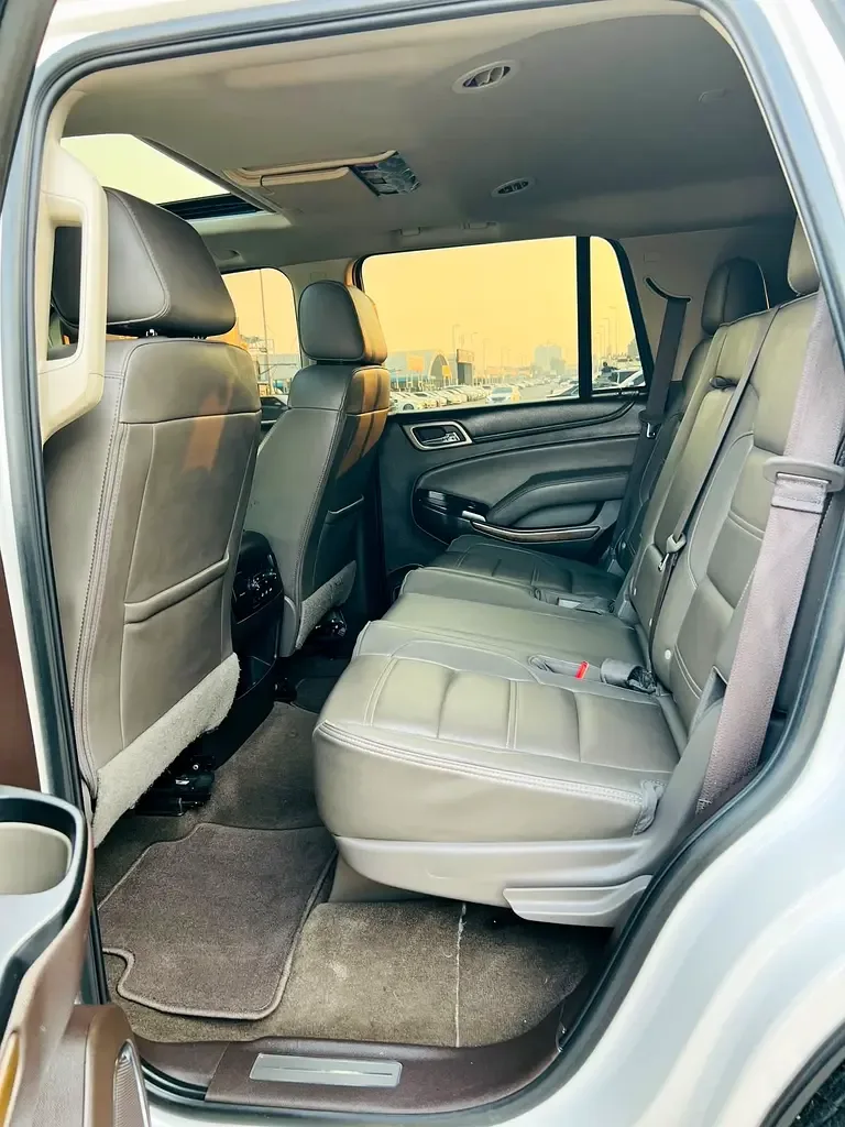 GMC Yukon 6.2 AT RWD (420 hp) - 7