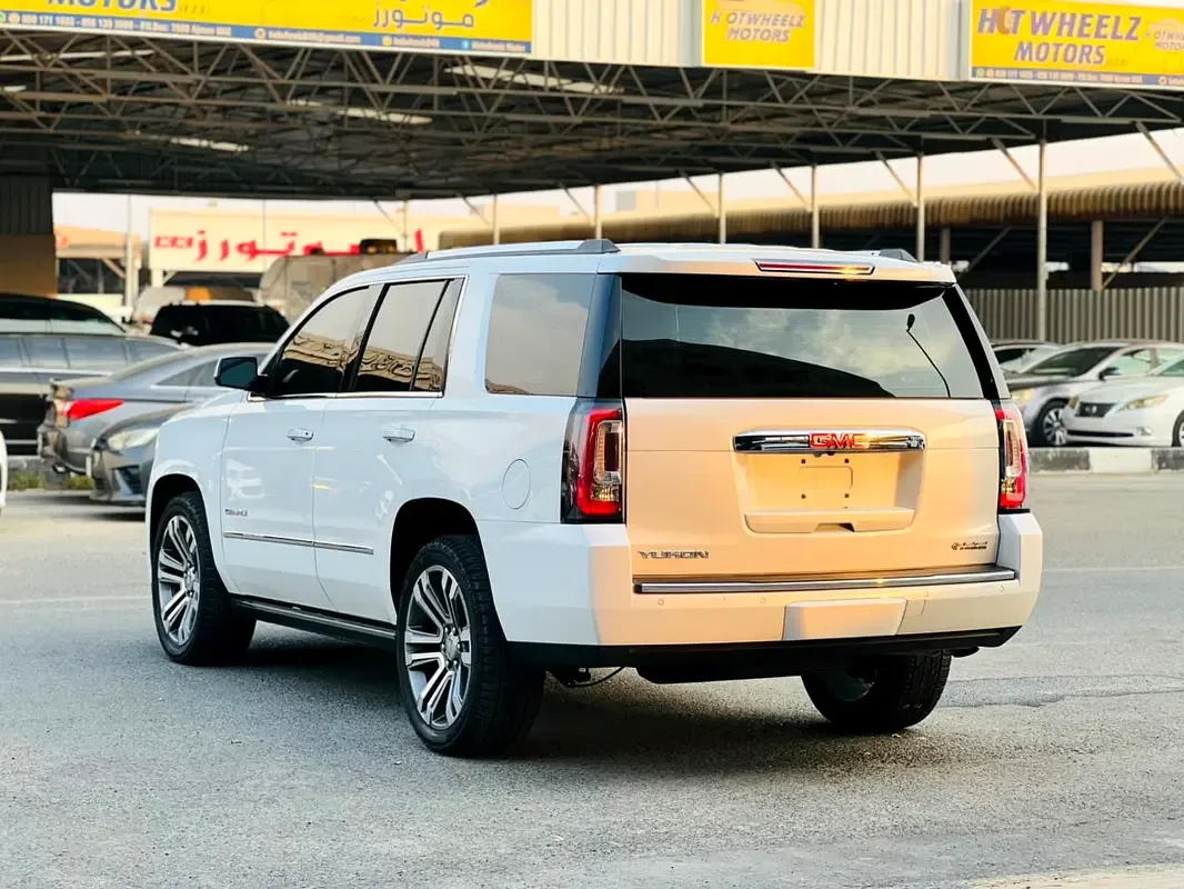 GMC Yukon 6.2 AT RWD (420 hp) - 9