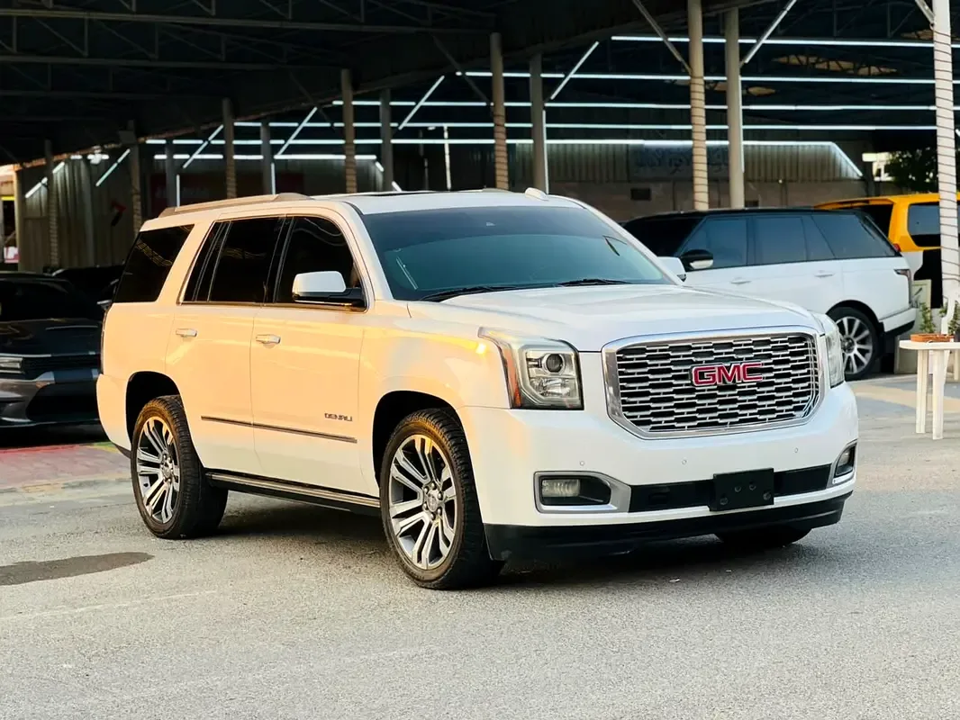 GMC Yukon 6.2 AT RWD (420 hp) - 11