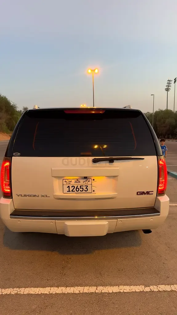 GMC Yukon 6.2 Denali AT XL (403 حصان) - 4