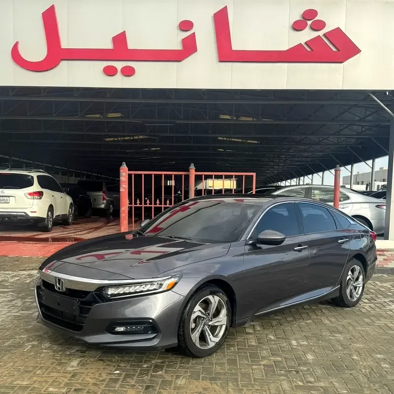 Honda Accord 1.5 CVT (192 hp)