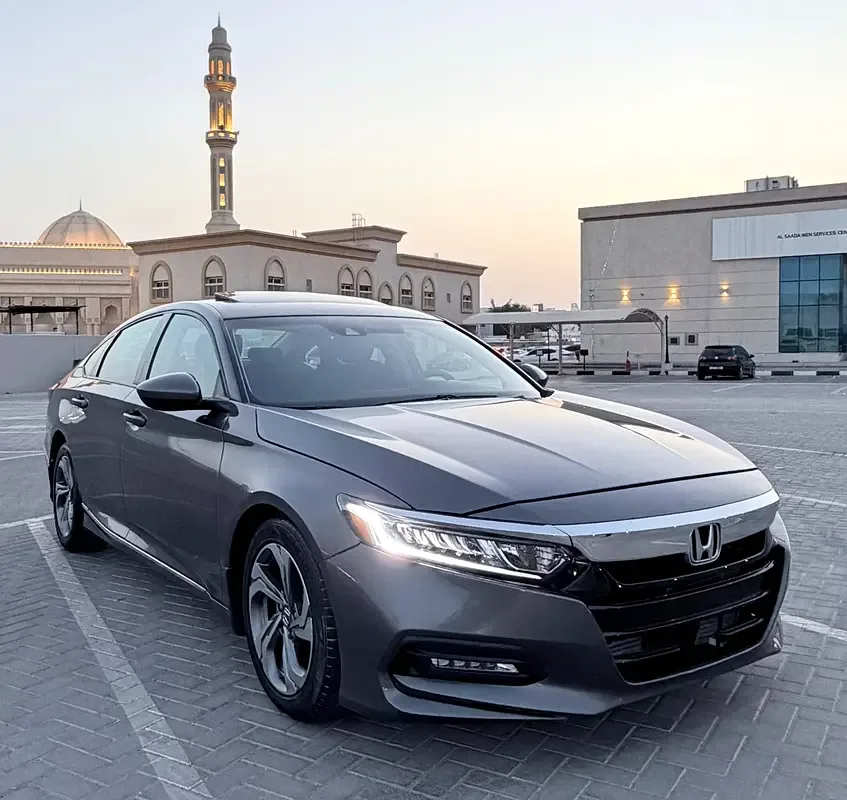 Honda Accord 1.5 CVT (192 hp)