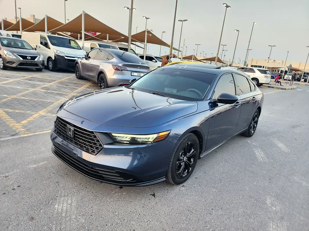 Honda Accord 1.5 CVT (192 hp)