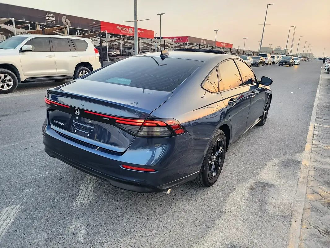 Honda Accord 1.5 CVT (192 حصان) - 10