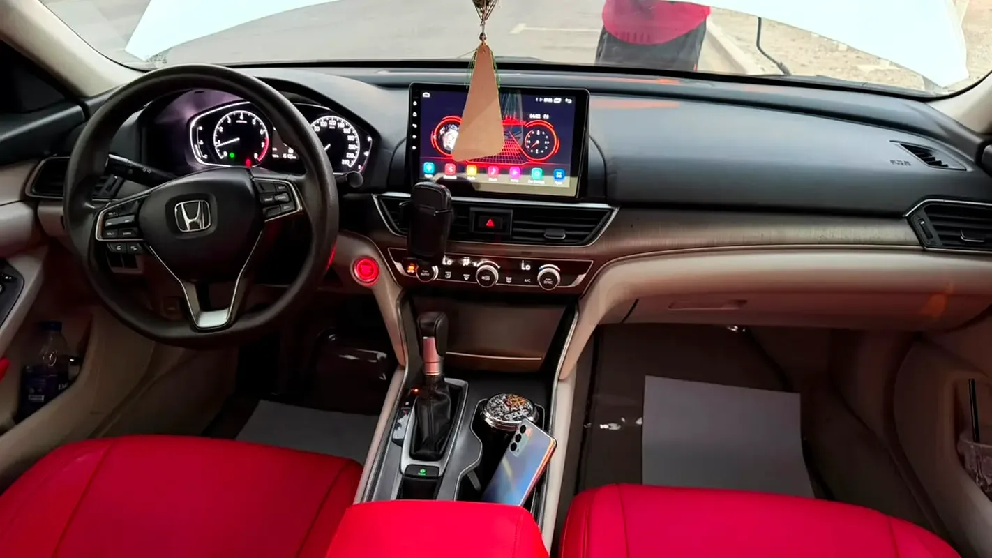 Honda Accord 1.5 CVT (192 hp) - 9