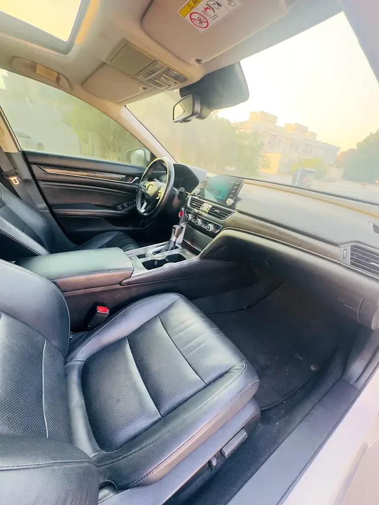 Honda Accord 1.5 CVT (192 hp) - 13