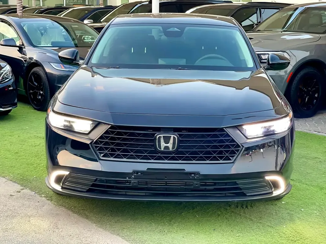 Honda Accord 1.5 CVT (195 حصان) - 2